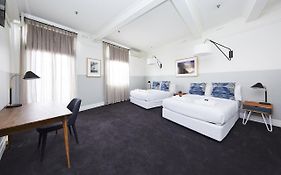 Bridgeview Hotel Willoughby